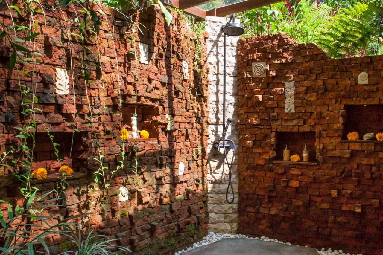 Villa Mahadevi Jungle Retreat Joglo 1 Ubud Kültér fotó